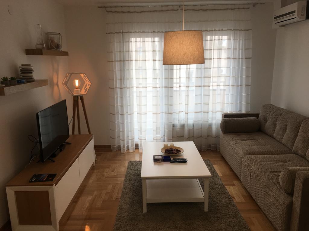 Apartment Triton Belgrade Extérieur photo