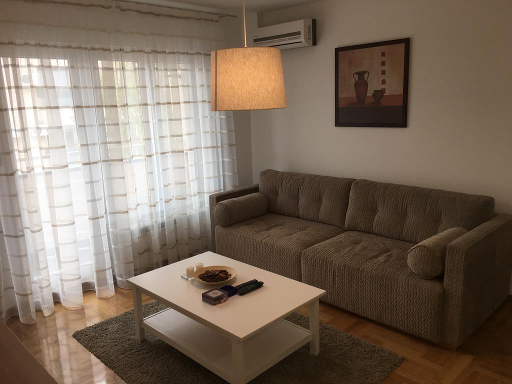 Apartment Triton Belgrade Extérieur photo