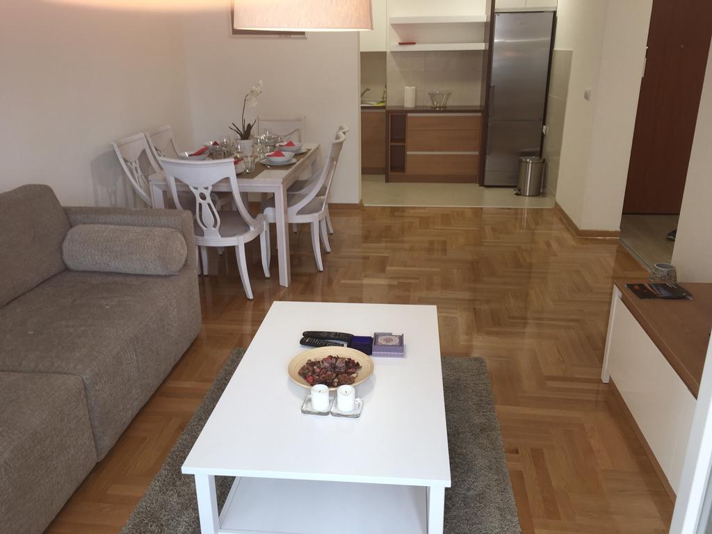 Apartment Triton Belgrade Extérieur photo